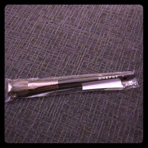 Morphe Angled Contour Brush E4